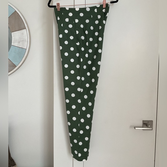 ZARA Light Summer Pants. Green & White Flat smooth Front with pockets. - Picture 3 of 8